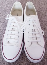 Adult Unisex Canvas Plimsolls, White, UK Size 11 Brand New