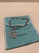 Tiffany and Co Filigree Heart Key Charm 7.5” Oval Link Bracelet