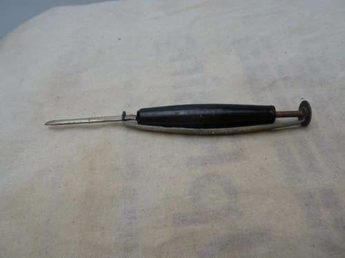 Antique vintage daisy - vintage, punch