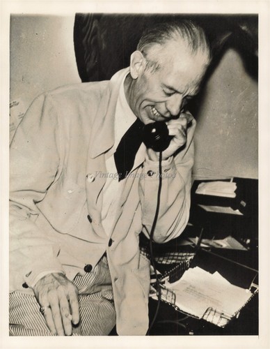 Vintage artistic man wearing - artistic,