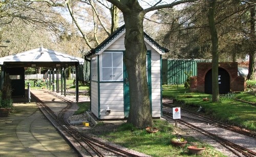 Photo 6x4 eaton park - photo,
