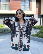 Zara Rare Retro Beige Floral