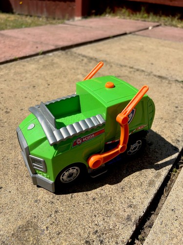 Rocky paw patrol - patrol, recycling