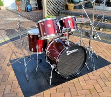 DRUM KIT  + STANDS + CYMBALS