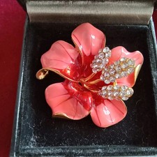 Vintage Jewellery Gold Tone Red Enamel and Clear Glass Stones Flowers Brooch