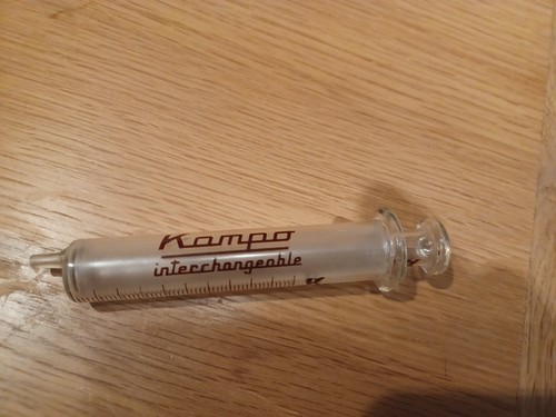 Kampo glass syringe