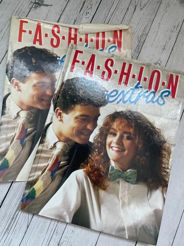 Vintage fashion extras book - extras,