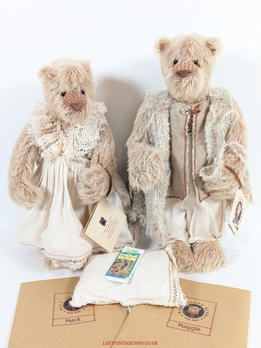 Mole island bears - bears, kelly