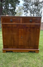 Beautiful yew wood sideboard in mahogany colour