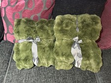 2 Cozee Home Textured Faux Fur