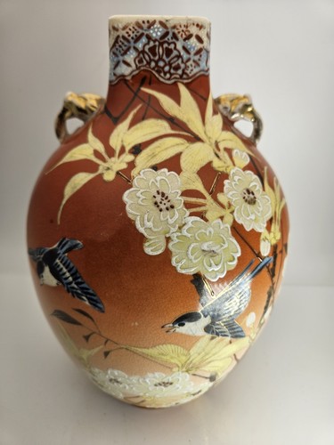 Hand painted satsuma - hand,