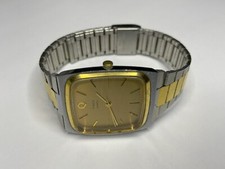 Vintage Timex Q Quartz Mens