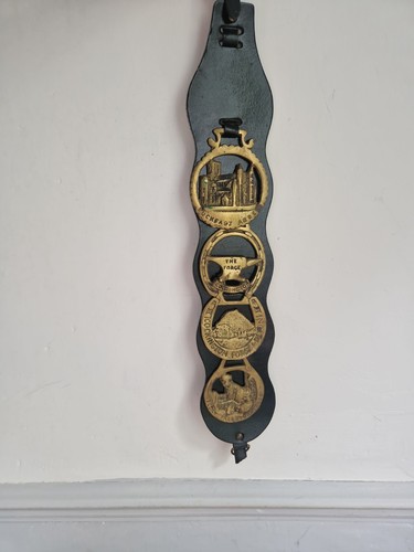Vintage horse brass set 4 - horse,