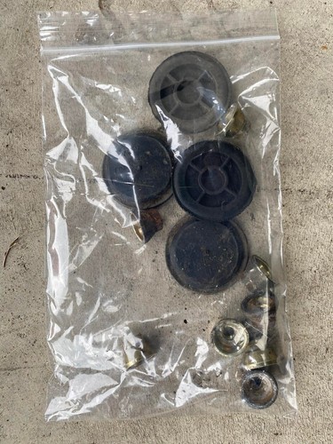 Front seat nuts - , grommet