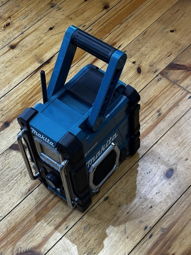 Makita dmr106 cordless job - makita,