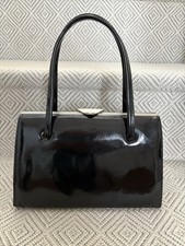 Vintage Gold Cross Black
