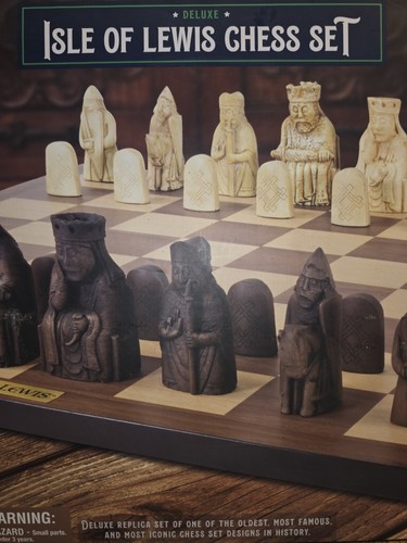 Isle lewis chess set deluxe - lewis,