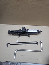 03-10 Bmw X3 E83 Scissor Jack And Wheelbrace Genuine