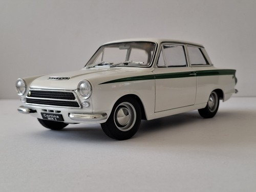 Autoart millennium lotus - 1:18,