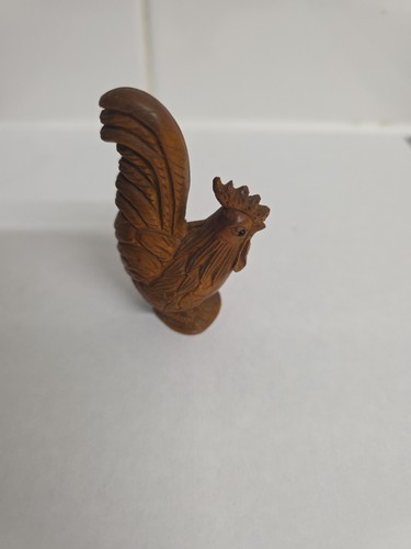 Hand carved boxwood netsuke - carved,