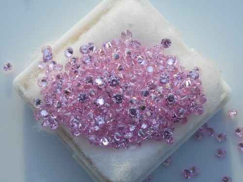 2.5mm round pink cubic