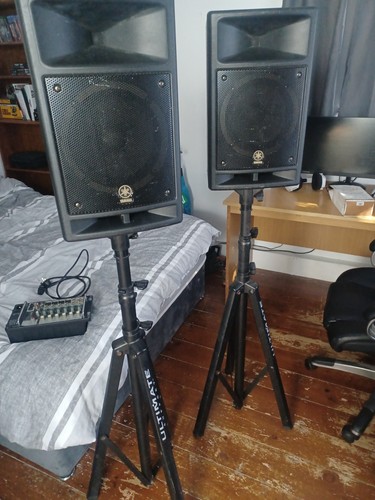 The yamaha stagepas 300 - yamaha,