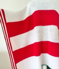 Patriotic Spectator Poncho Hand Made Crochet Knit Vibrant White Red Stripe Hoop