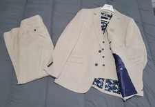 Men’s CAVANI Three-piece Italian Suit - only worn once 42 R (trousers W32 L29)