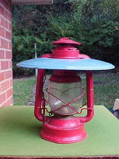 VINTAGE DIETZ No. 2 D-LITE RAILROAD LANTERN LAMP & SHADE