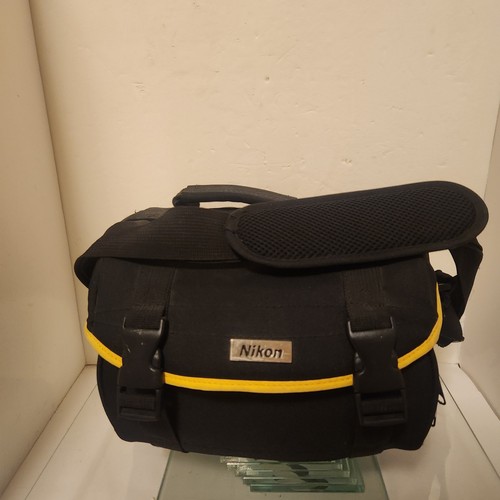 Nikon d5000 dslr camera - camera, bundle