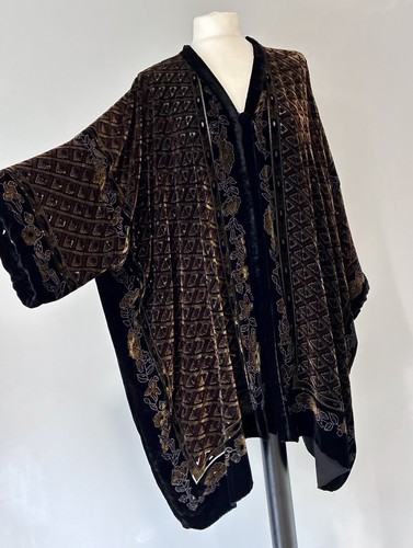 Besarani black gold - gold, bronze