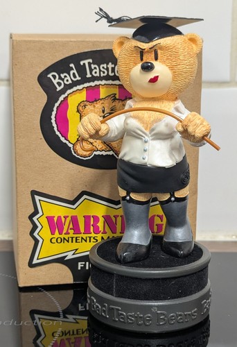 Bad taste bear - taste, "miss"