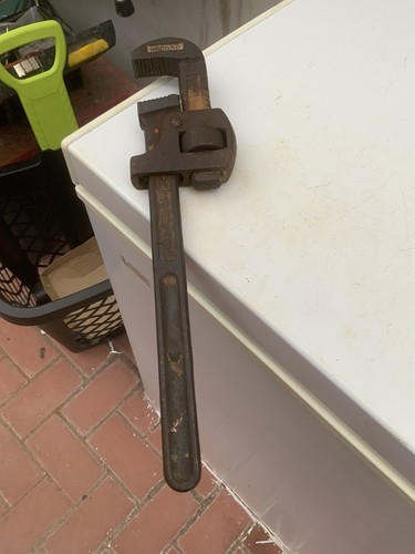 Record pipe wrench - 14,
