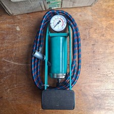 Vintage pedal pump, Vailant