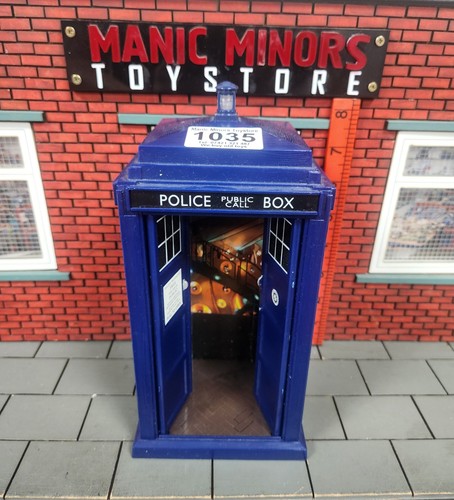 Doctor who character options - doctor,