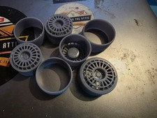 1/18 scale Compomotive TH2