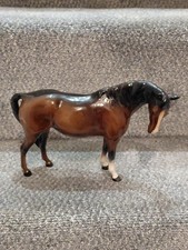 Large Glossy Beswick Horse Looking Down