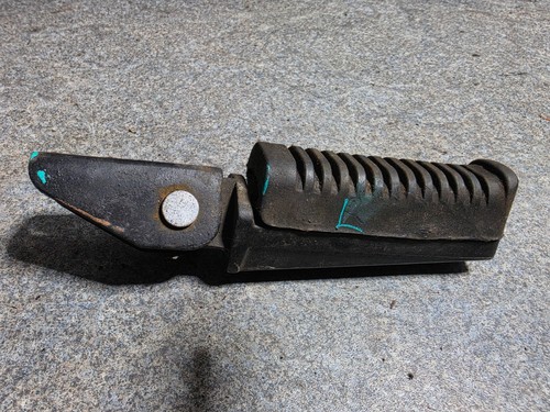Sinnis max 125 left footpeg - max,
