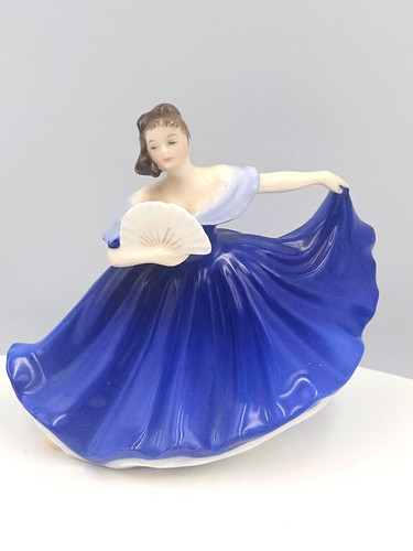 Royal doulton figurine elaine - royal,