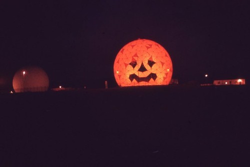 Giant halloween jack lantern - o,