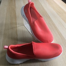 SKECHERS GOWALK  GOGA MAX  5