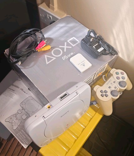 Sony playstation slim - 1,