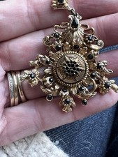 Vintage Sphinx Gold Tone French Jet Dropper Brooch Marked 9680