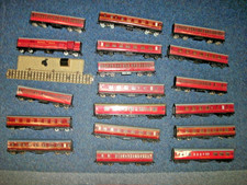 Hornby Dublo 2 Rail Locomotive and 18 Coaches all  LMS