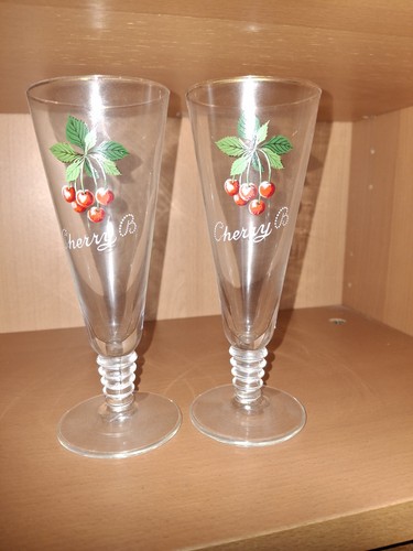 Vintage pair cherry b - vintage, of
