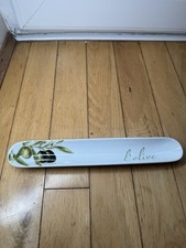 Excellent Condition: Porcelain