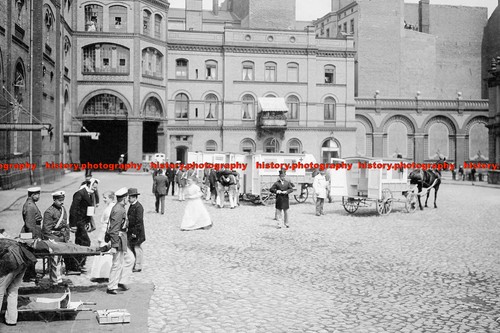 F004678 nurses and - f004678,