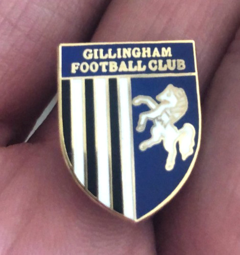 Gillingham crest shield - crest,