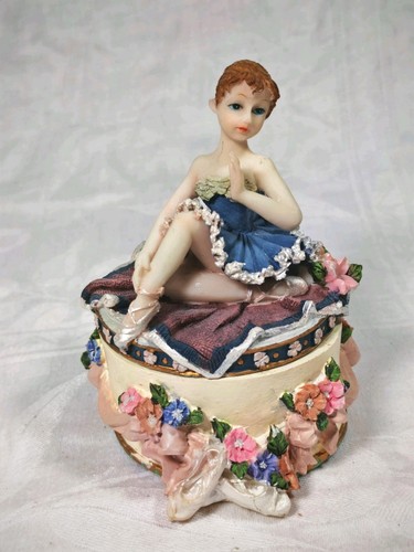 Vintage ballerina dancer - ballerina,