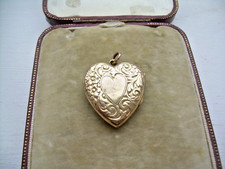 Antique Edwardian Pretty Gold Plated Engraved Heart Locket/Pendant.